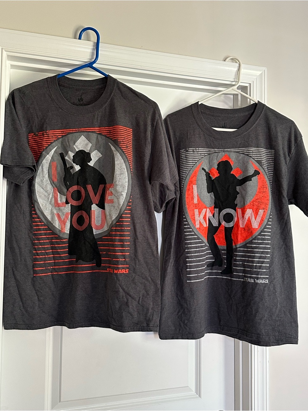 Disney Parks Star Wars Adults Charcoal 'I Know / Love You' Graphic Tee Size M/L